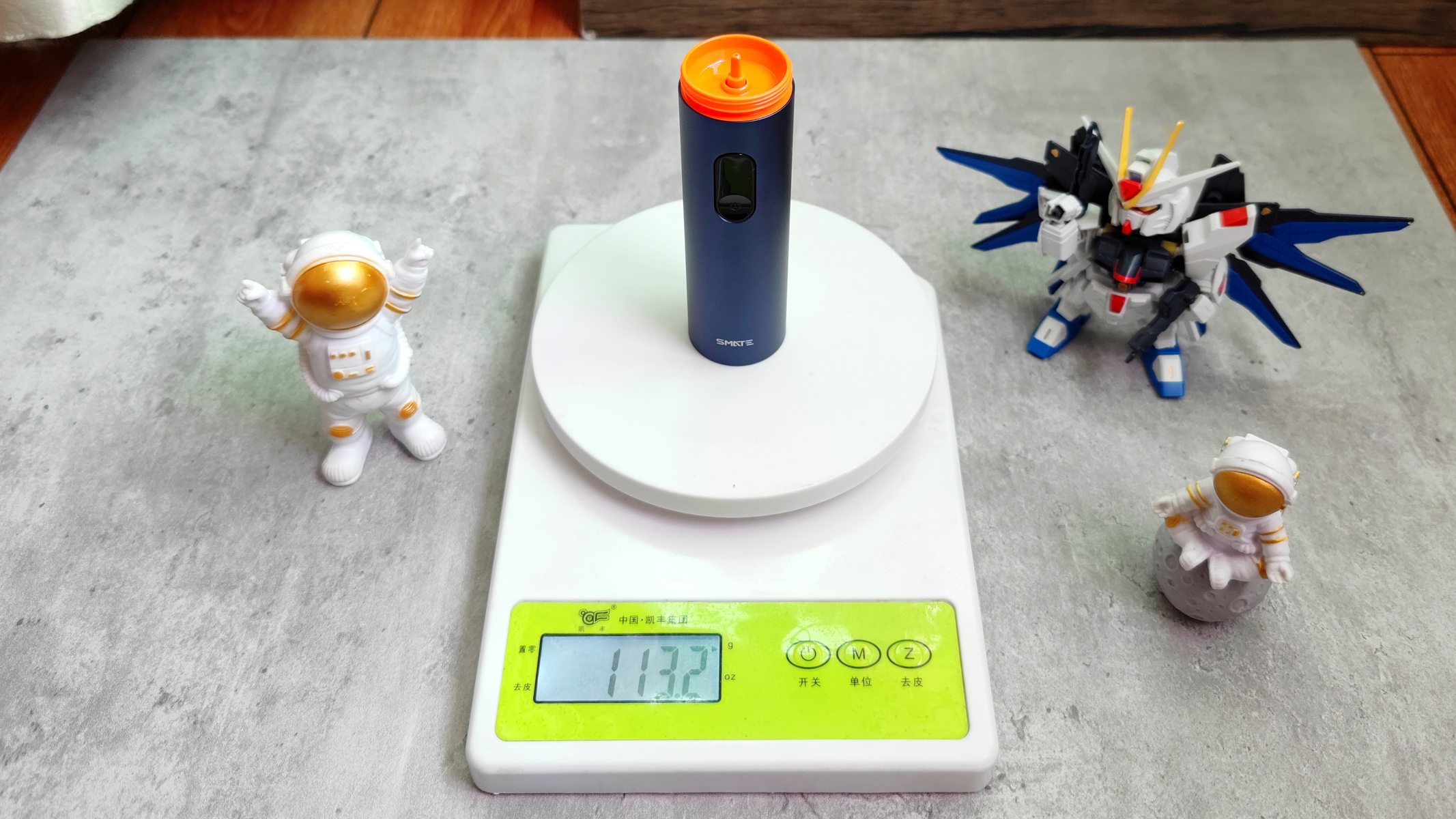 轻巧便携，功能多变！差旅男士依然精致