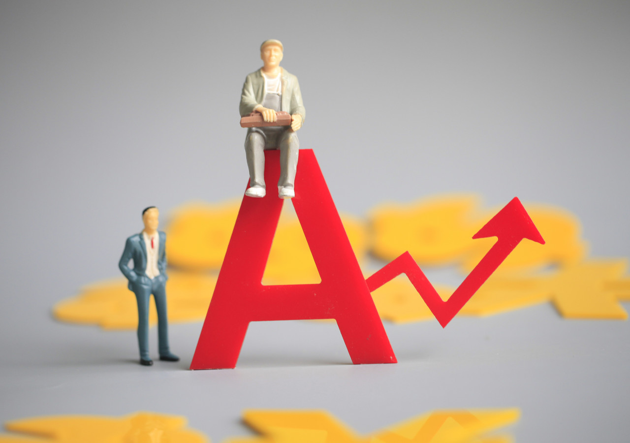 新能源基金月涨25%！下半年投资如何开门红？