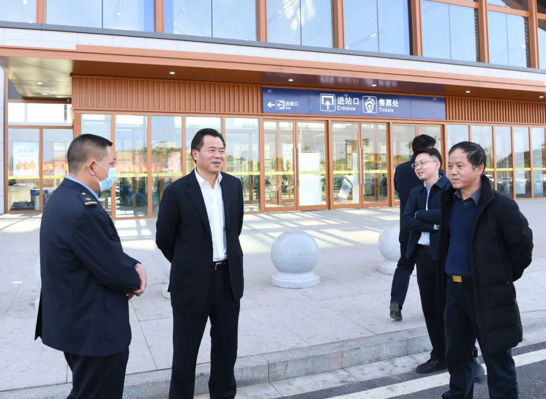 石希欣深入麻阳调研经济发展工作与高铁运行情况