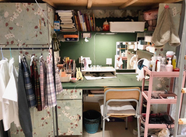 学校中的“可怕宿舍”火了，学生在里面居住，真的不害怕吗？