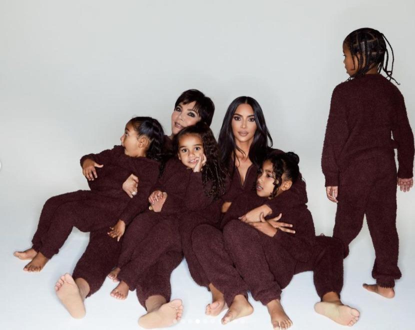 卡戴珊家疯狂狗血的一年！离婚订婚，出轨复合，小小妹偷偷生二胎