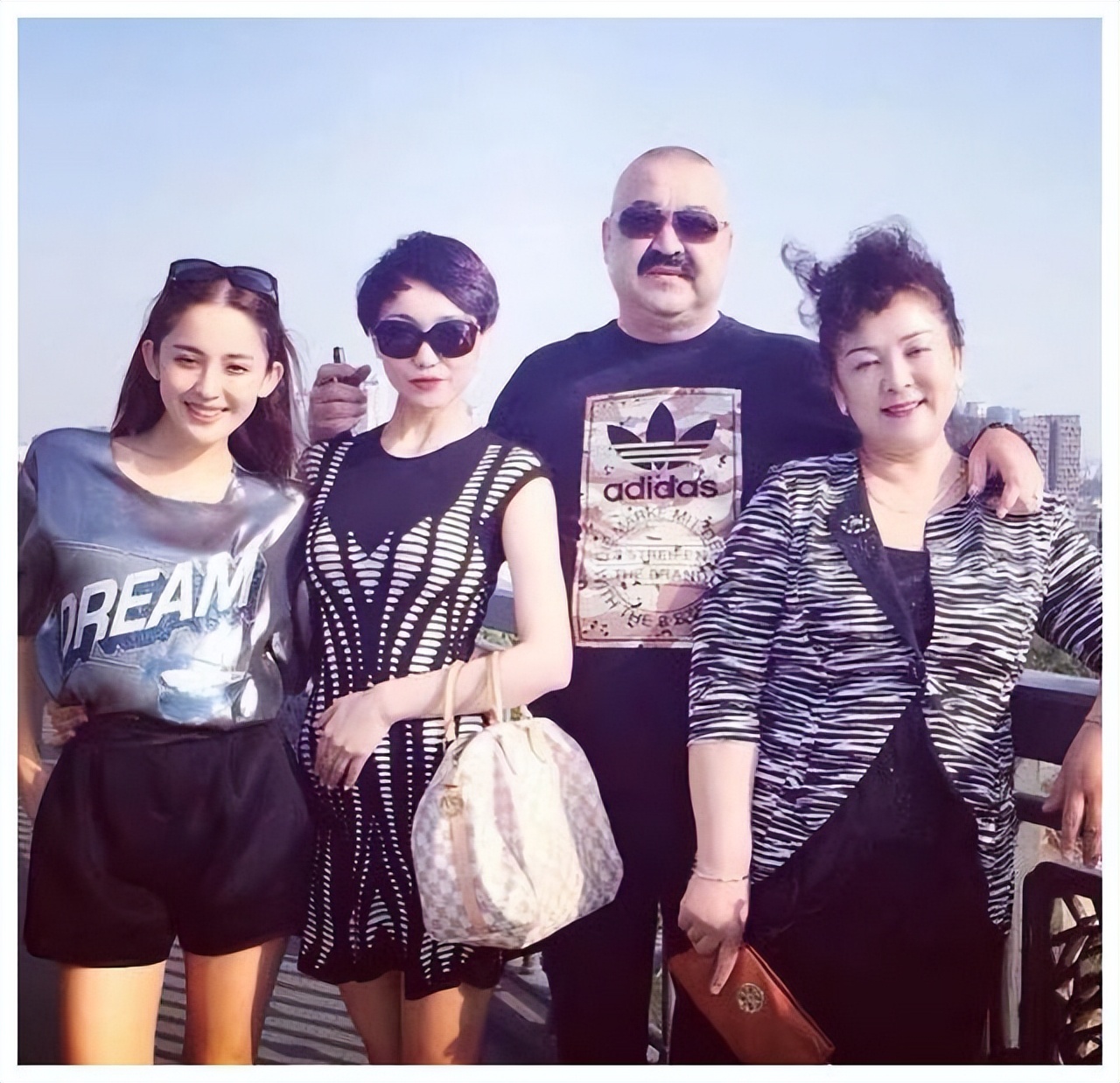 明明很漂亮，却没人追的8位女星，问题出在哪？