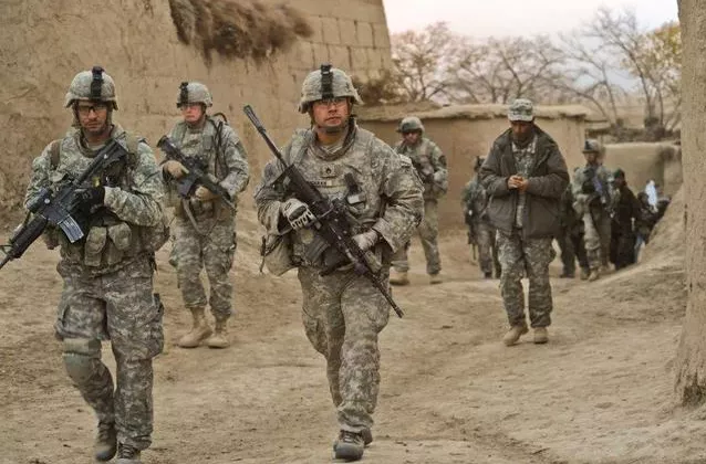 ���պ�ĸս��Ⱥ�Ϻ�ʾ��������Ϊ�й����ӻ���96���ʵ����