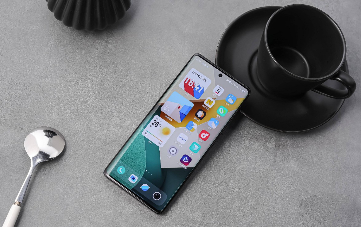 从华为用到vivo再换到OPPO，我憋了一肚子话想说，使用差距明显