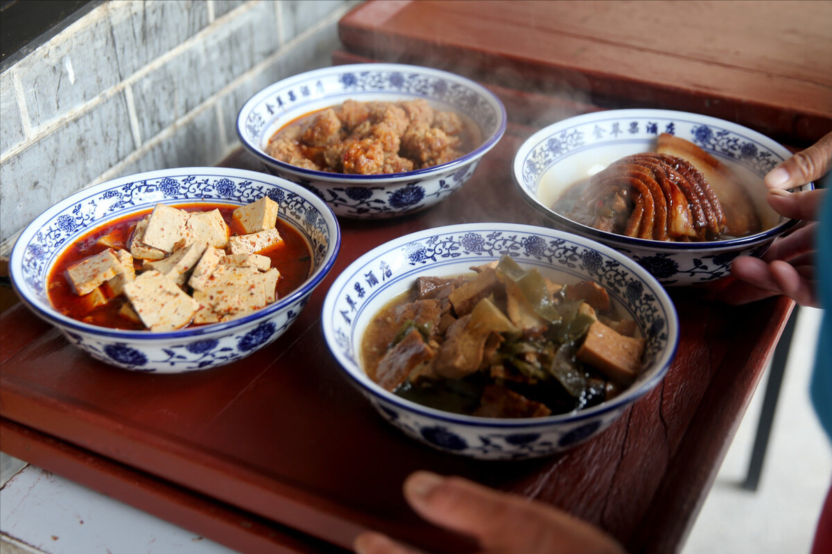 河南“10大名菜”有哪些？你吃过几种？网友：不愧是八大菜系之母