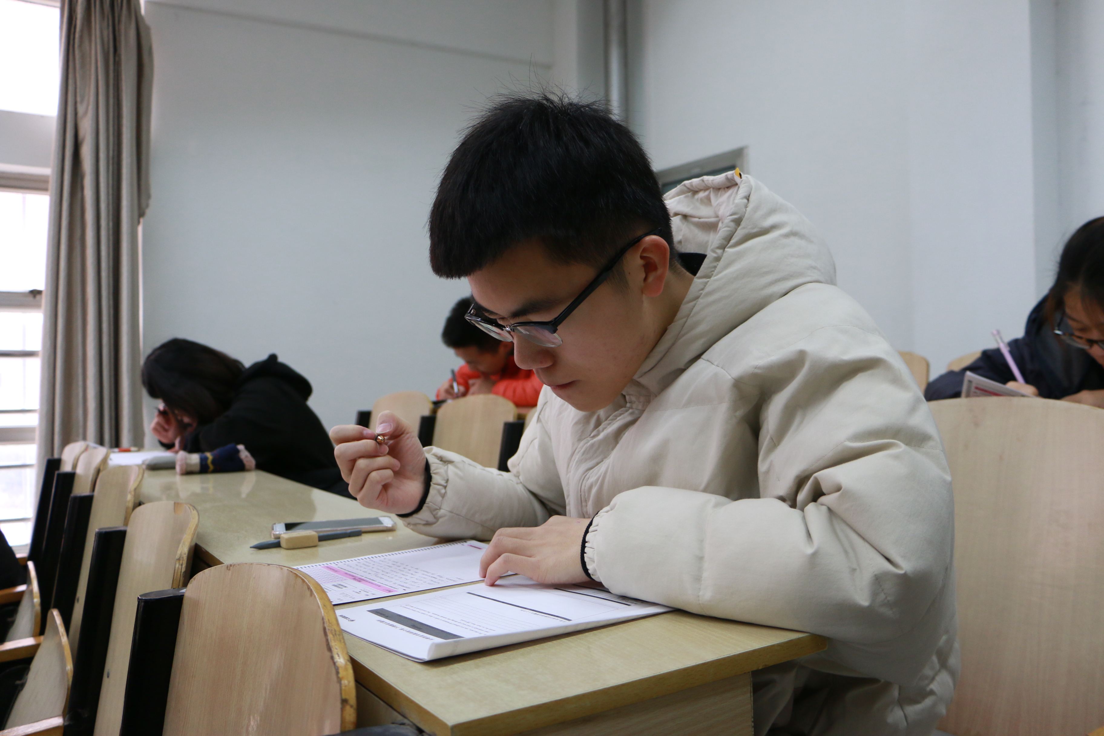 部分大学不让大一新生考英语四六级，老师解释：决定完全符合规定