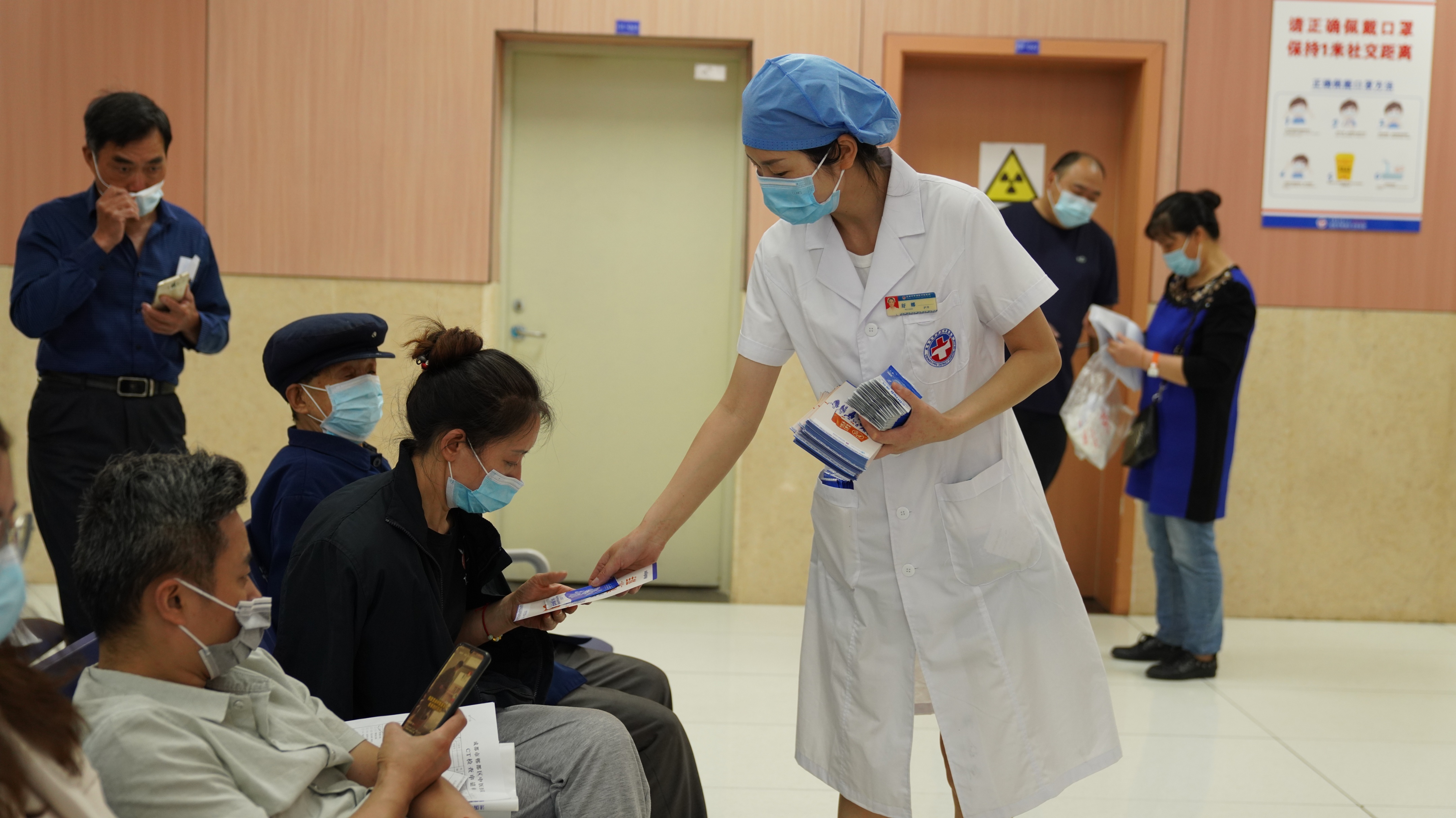 成都市郫都区中医医院开展“世界手卫生日”宣传活动