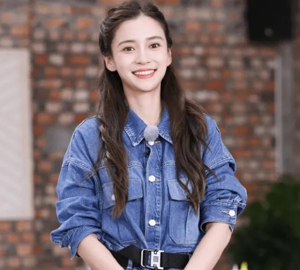 《奔跑吧》中的Angelababy和白鹿小姐姐是两种不同的风格哦