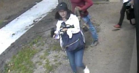 北大章莹颖在美国遇害已4年，男友完成她遗愿，家人如今还好吗？