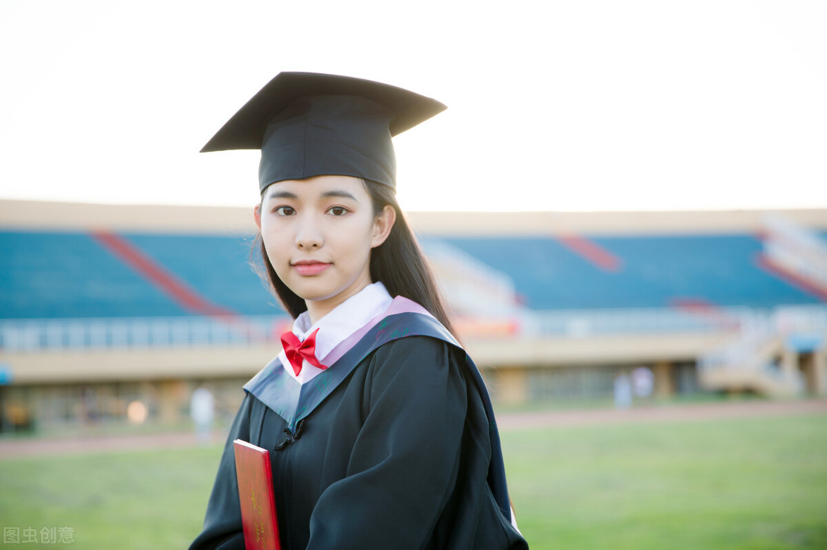 “丧偶式”育儿教育环境下大学生心理问题转变探析，值得思考