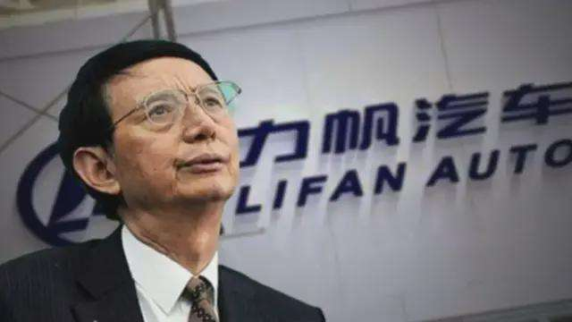 他曾入狱18年，47岁创业，72岁问鼎首富，如今百亿身家被儿子败光