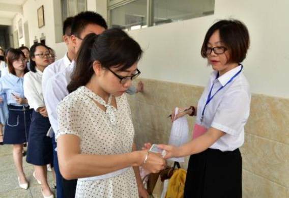 事业单位迎来变化，部分编制岗转为合同工，少数教师也包含在内