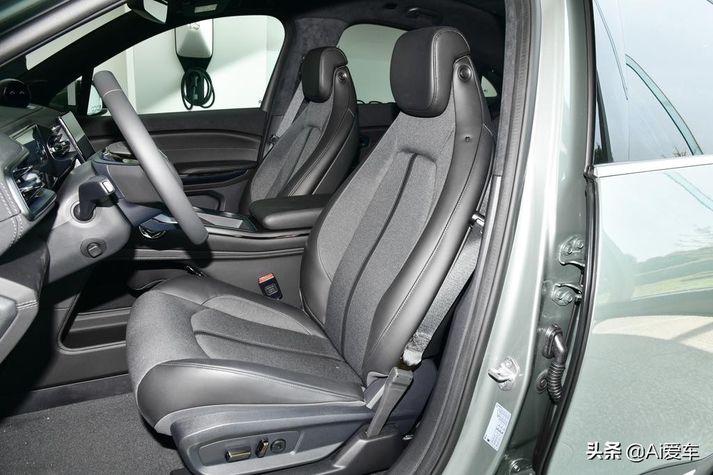 大马力长续航605KM，轴长2米9的快充家用SUV,舒适又省心，蔚来EC6