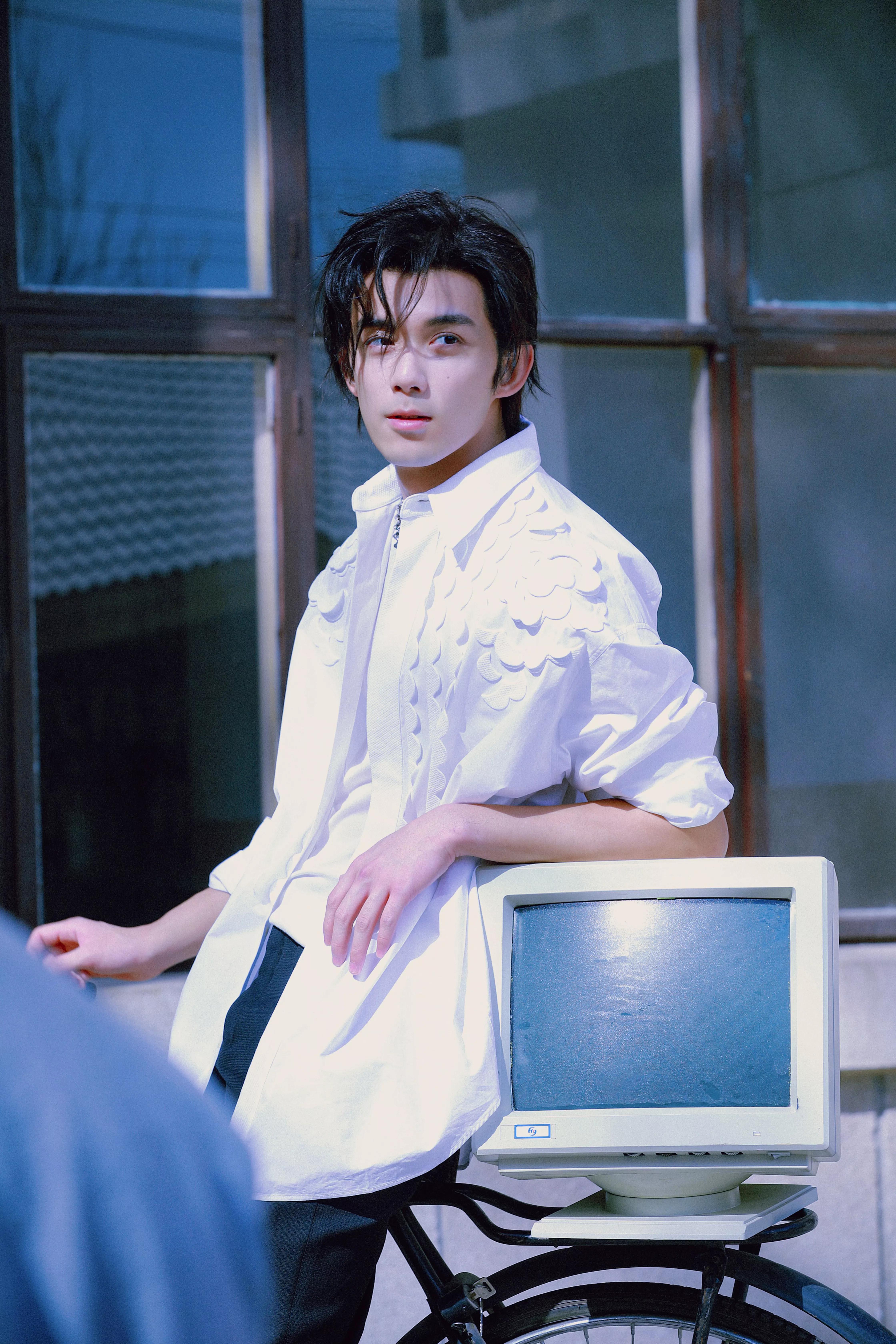 明星壁纸－吴磊