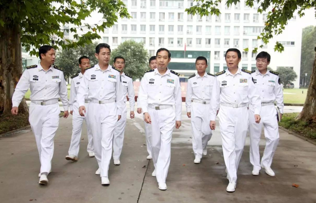 中等生也可以报考的4所军校，学生毕业后蒸蒸日上，你羡慕了吗