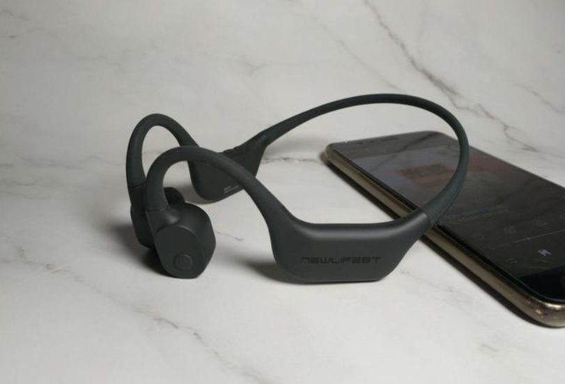 无线耳机哪种佩戴方式舒服？不入耳骨传导耳机最舒适