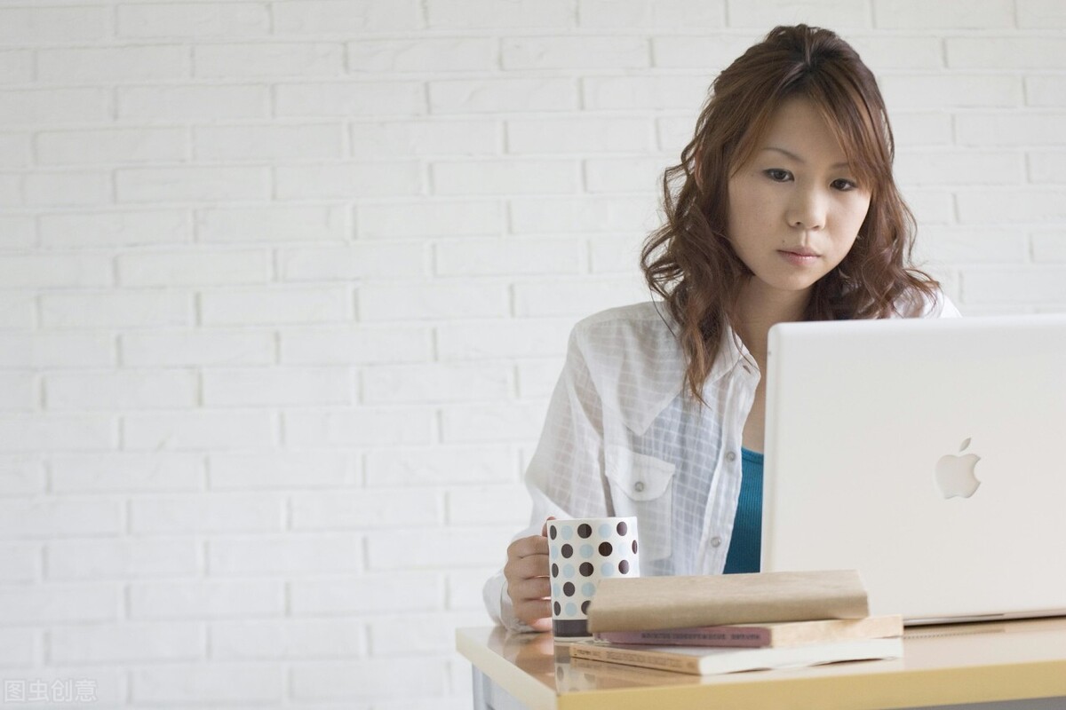 丈夫打赏主播的钱，离婚时配偶可以主张追回吗？