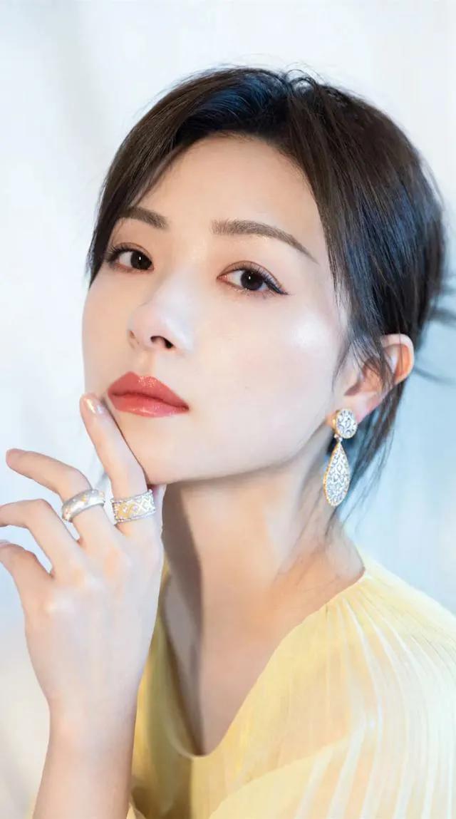 大器晚成——万茜