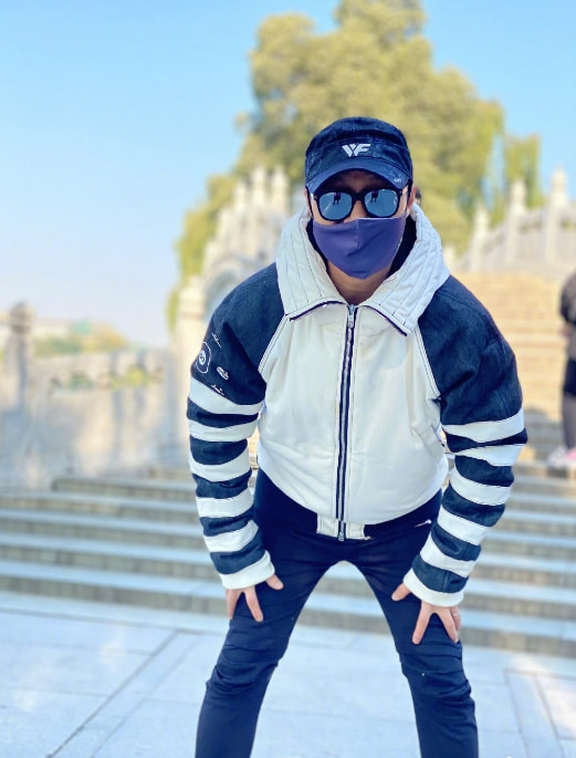 章子怡被传与汪峰离婚，本尊下场辟谣：假的！峰哥明早该告谁告谁