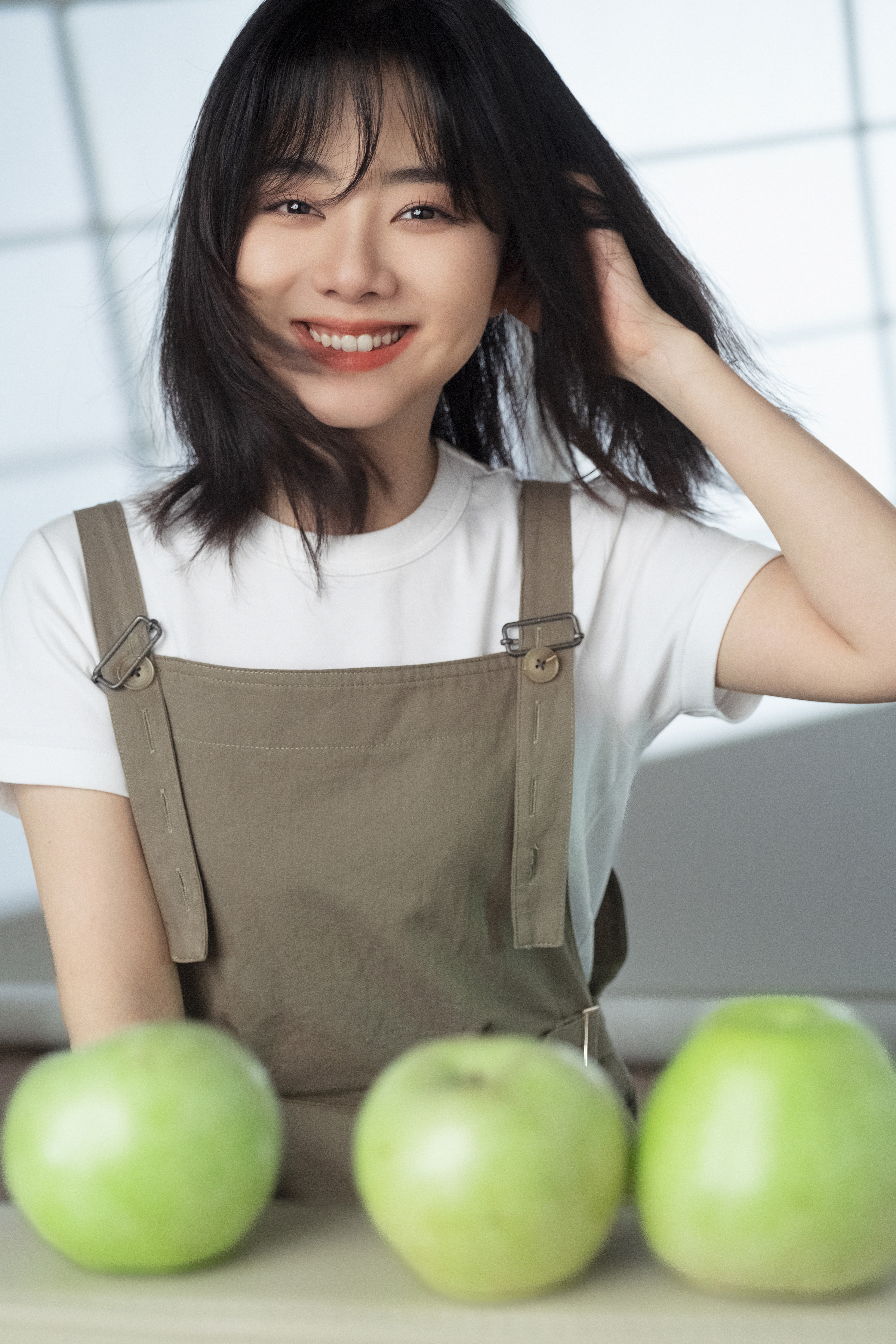 长相与年龄不符是一种什么体验，看看谭松韵你就明白了