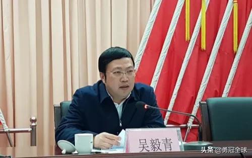 吴毅青,男,1968年11月出生,汉族,广东揭阳人,1992年7月参加工作,1997