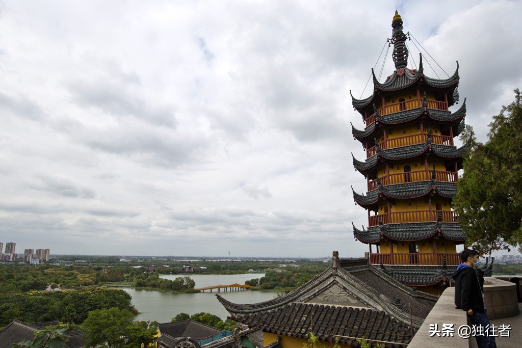 金山寺简介（一个充满历史传说与神话故事的寺庙）