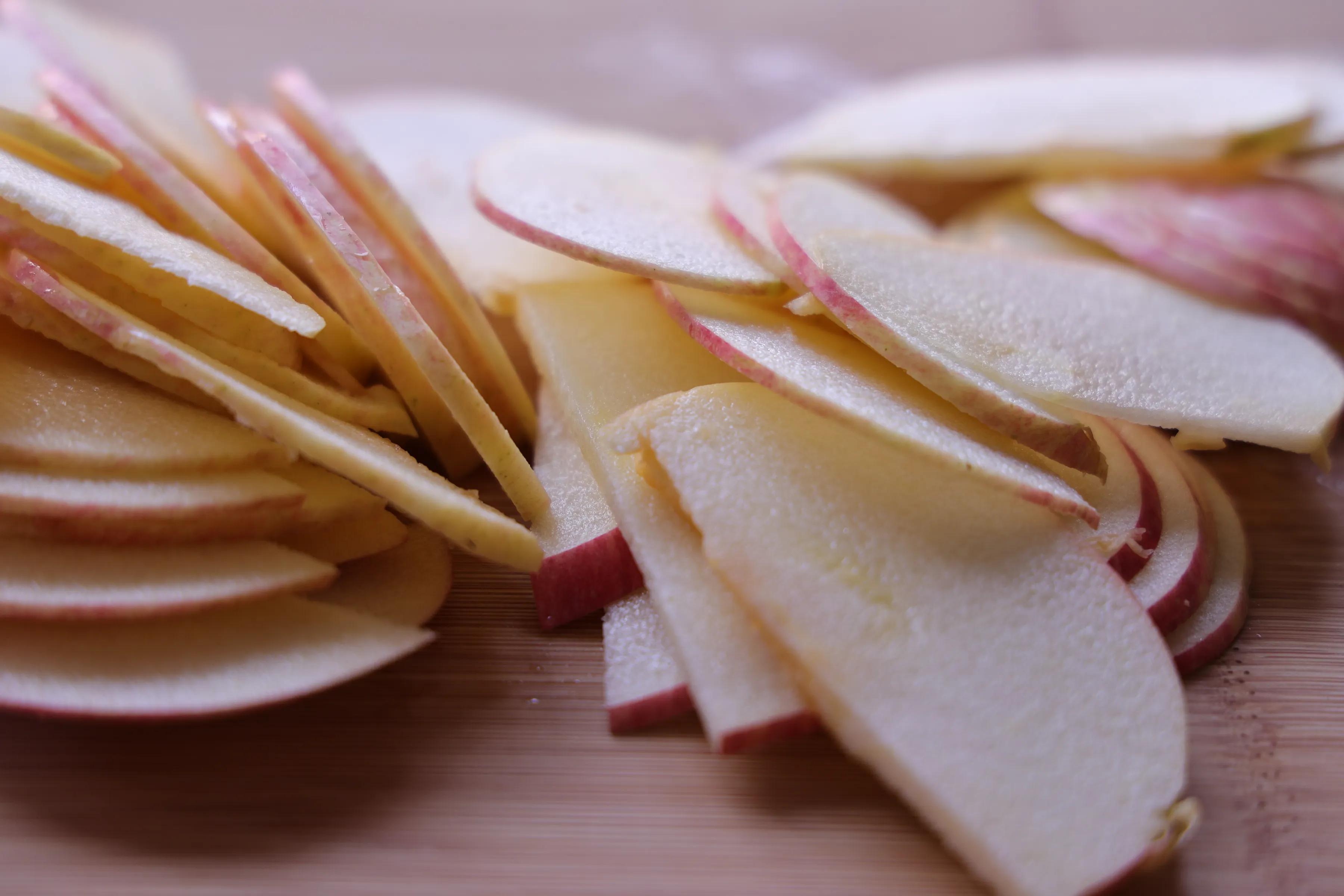苹果别直接吃了，简单一步做成小零食，酸酸甜甜嘎嘣脆，超好吃
