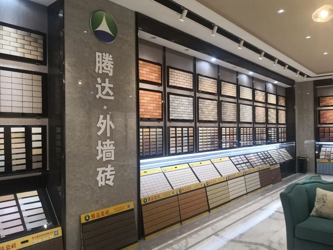 重新定义“外墙砖”：薄板化、岩板化、罗马柱外墙整装丨福建行①