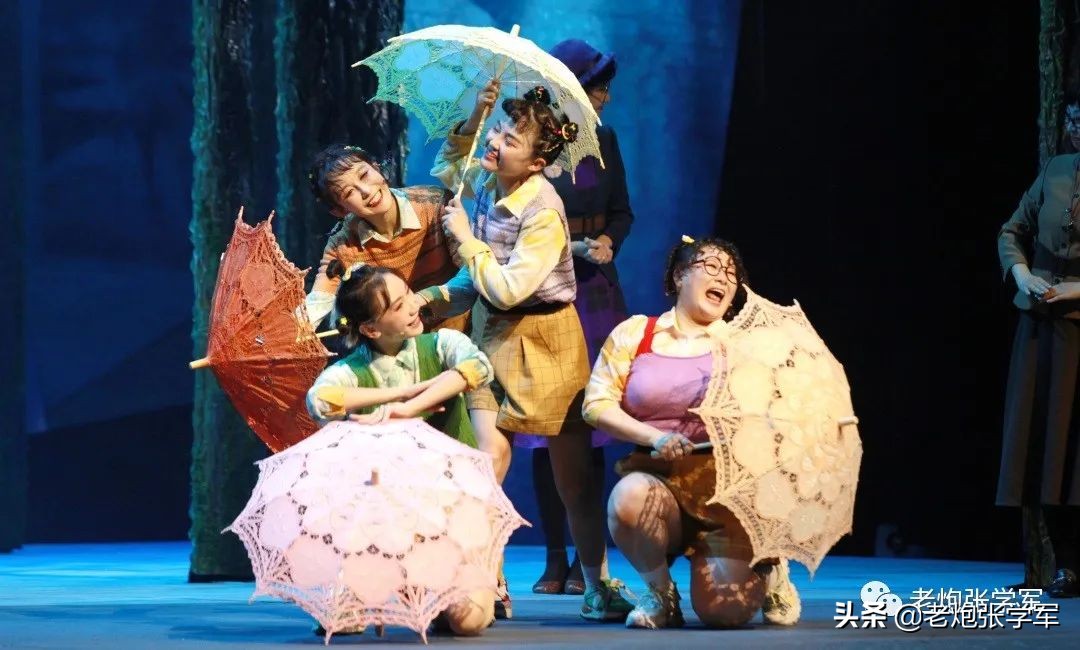 《天生一对》唤醒冷却的温情，满江演的那个爹很亮眼