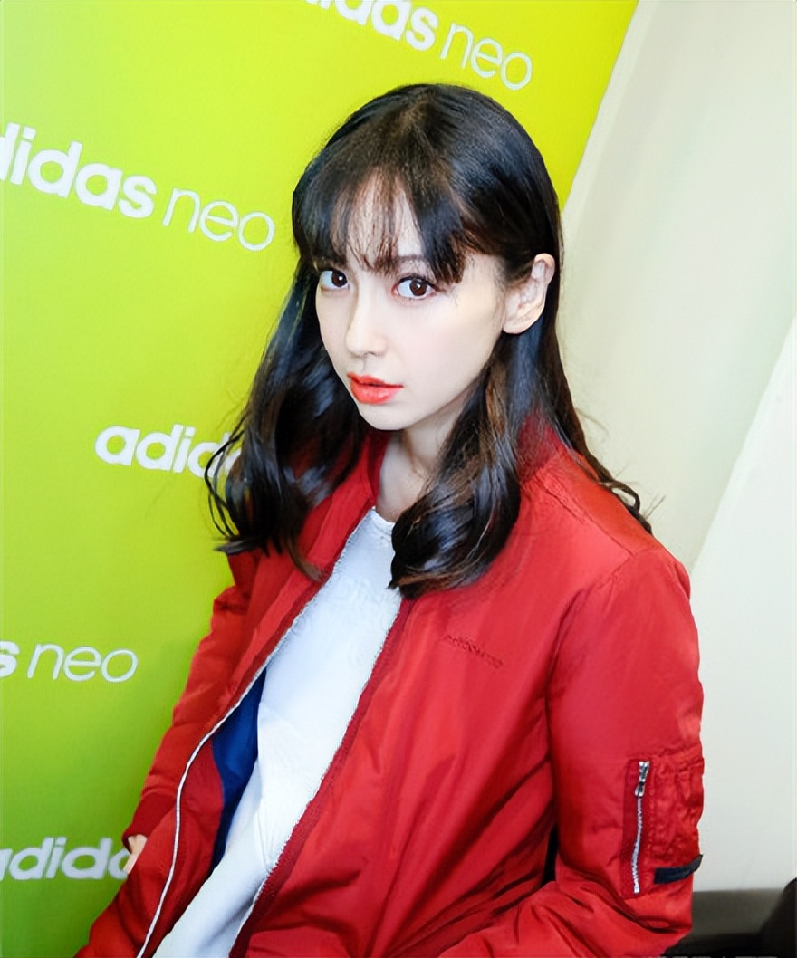 Angelababy的刘海造型