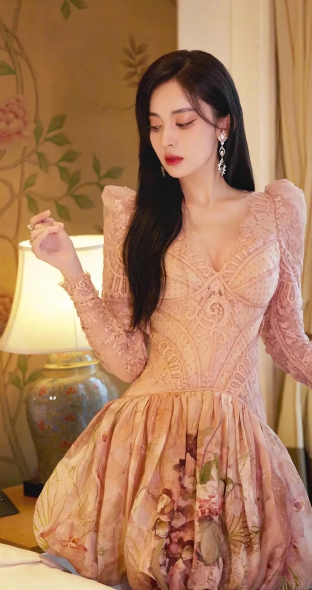 古丽娜扎写真集