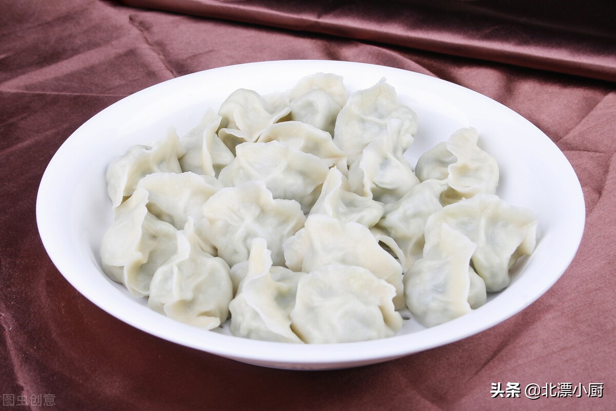 明天小年，不管有錢沒錢，吃8樣傳統(tǒng)美食，寓意吉祥團(tuán)圓