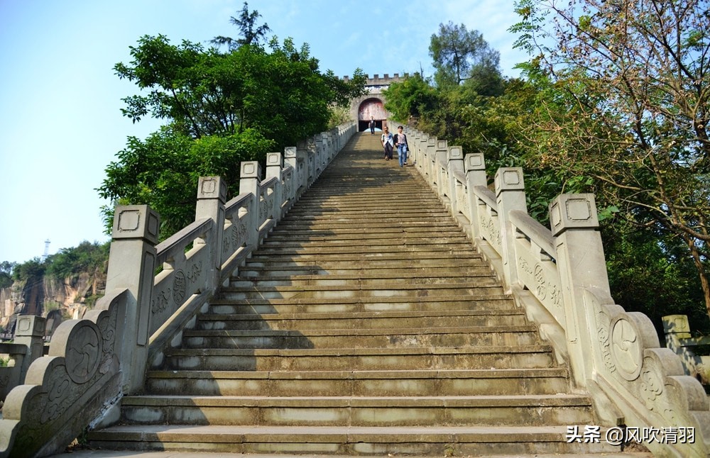 四川一个“良心”的城市，唯二的5A景区全免费，适合一家老小游玩