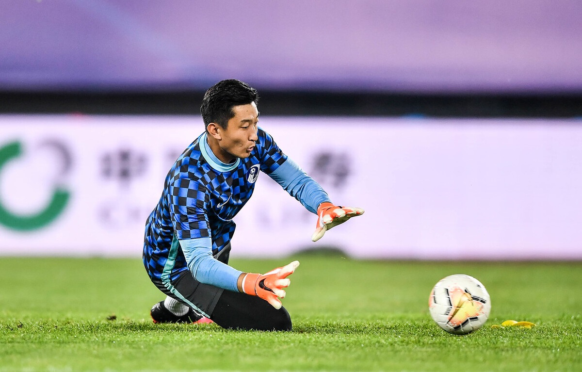 张翀本轮状态低迷,大连队或因此加速门将引援,国安门神成热门