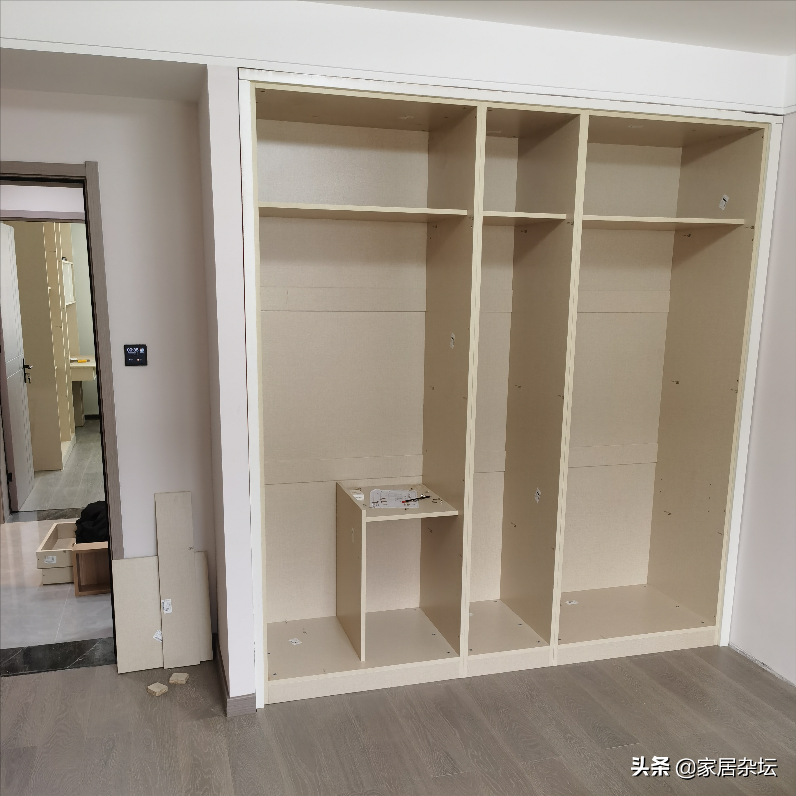 现代简约风卧室装修样板，打造舒适宜居空间