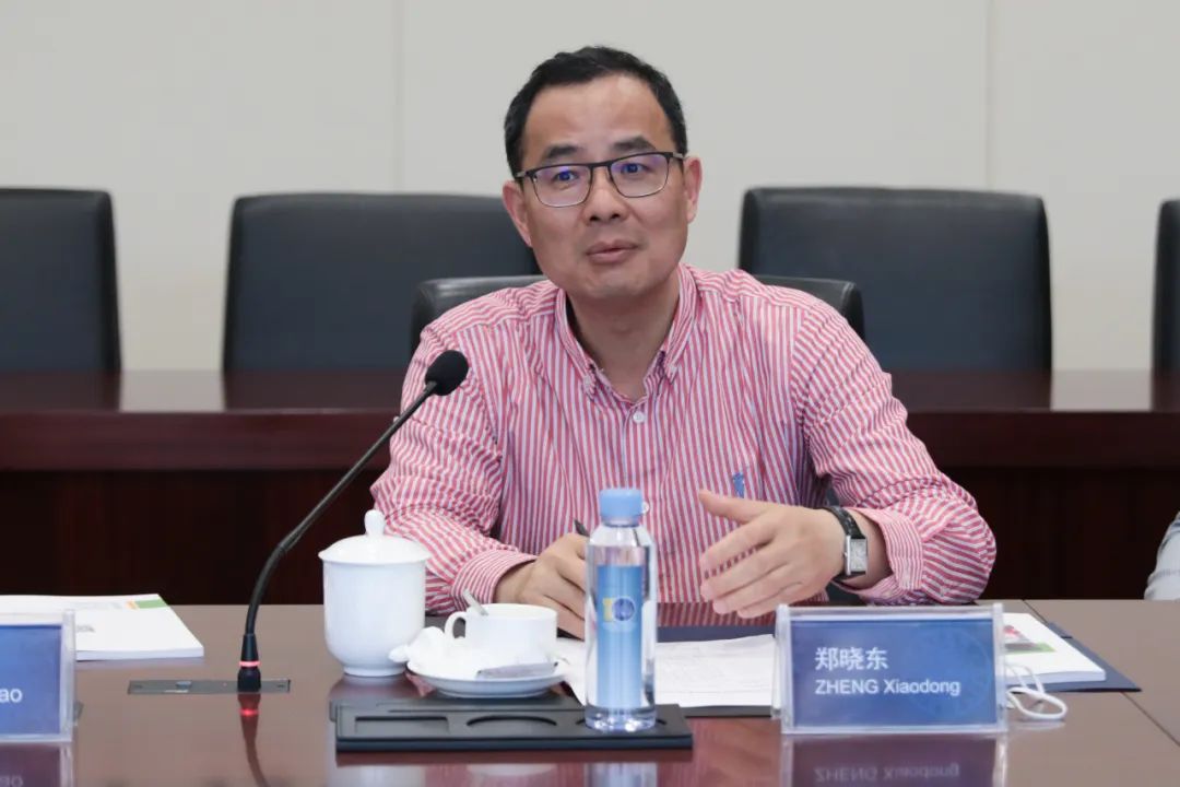 青山控股集团一行来访温州肯恩大学