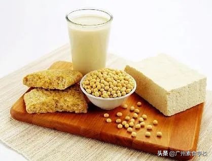研究表明，每周吃一次豆腐，会让心脏病风险下降18%