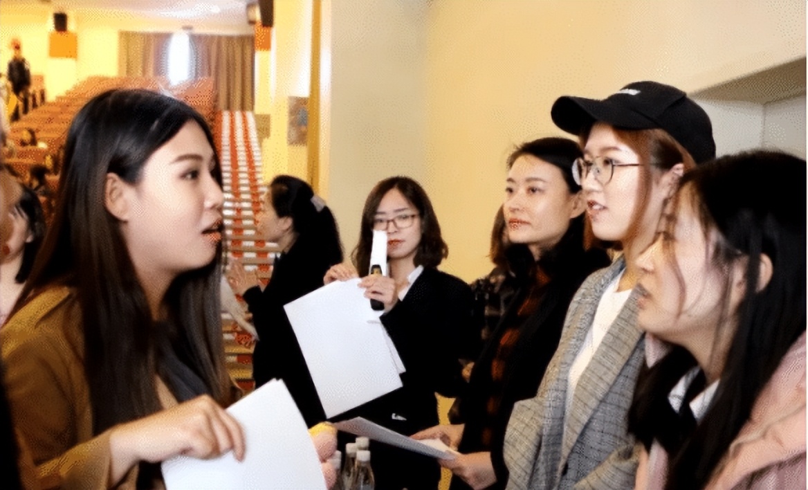 大学生就业5年各专业收入，榜首收入令人羡慕，医学专业仅排第8