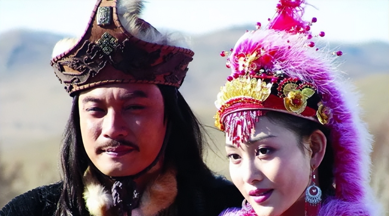 “歪瓜裂枣”别硬演公主，这9位女星告诉你，什么才叫金枝玉叶