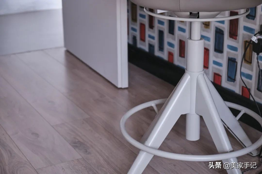 江苏夫妻家中的精致场面：坚持不铺地板不铺砖，完工反而实用高级