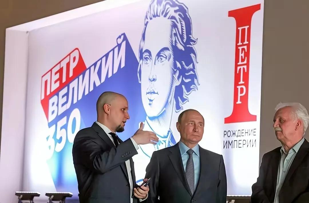 演员变硬汉，硬汉变演员