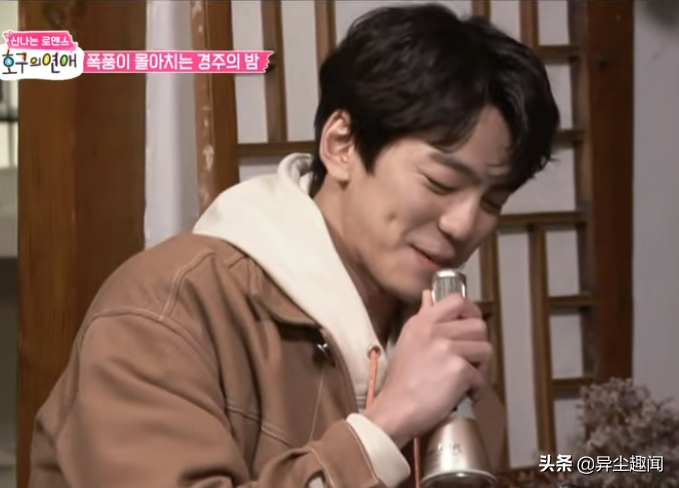 关于《社内相亲》金旻奎的6件事！游泳选手出身、私下是猫奴