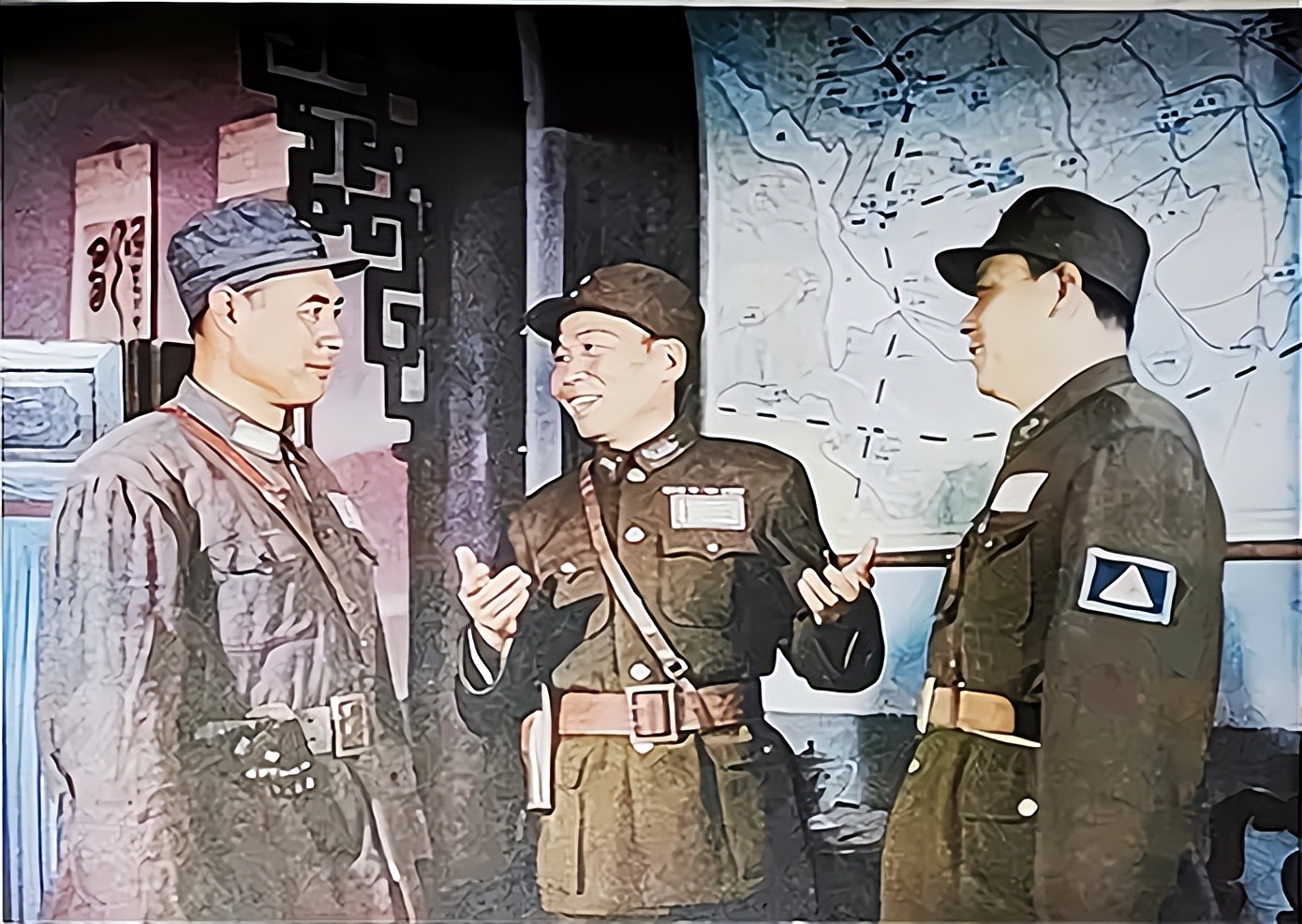 对比《亮剑》和《血战台儿庄》，挖掘“抗日神剧”的创作根源