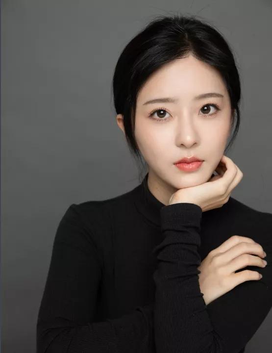 如花似玉的王嘉丽