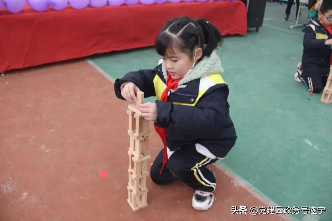 超越自我 挑战极限——遂宁绿然国际学校第四届校园吉尼斯“挑战赛”