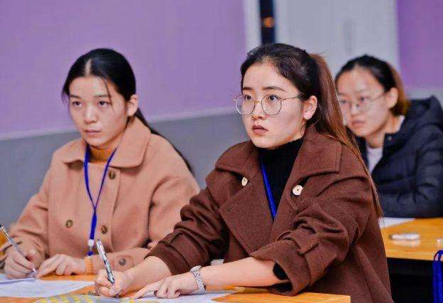 大学毕业后想“留校任教”，3个门槛要满足，否则很难实现