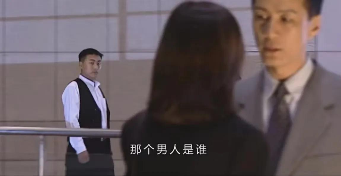 《不要和陌生人说话》：“好医生”安嘉和心里，为何住着魔鬼？