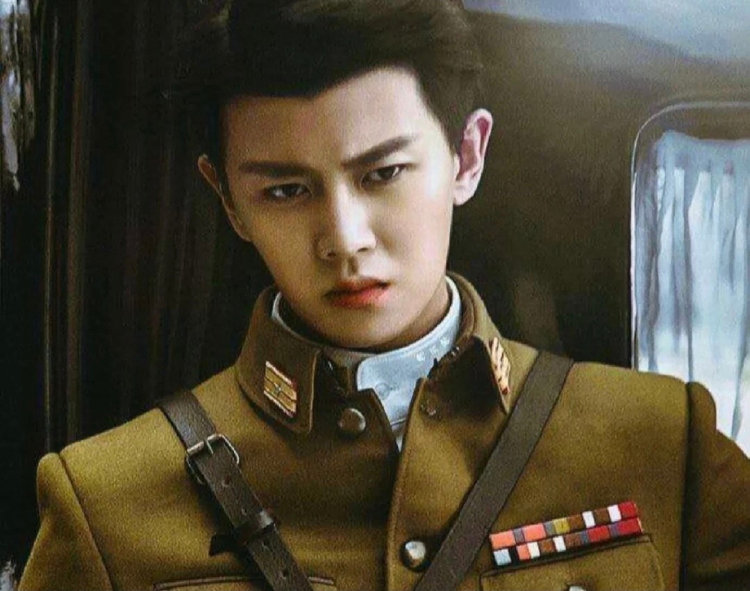 演“军阀大少”我只服这8位男星，个个剑眉星目，杀伐果断