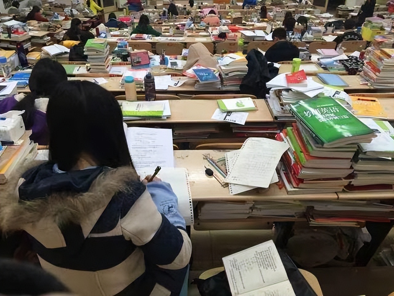 模拟成绩与高考成绩，彼此间究竟有多大差距？看班主任怎么说