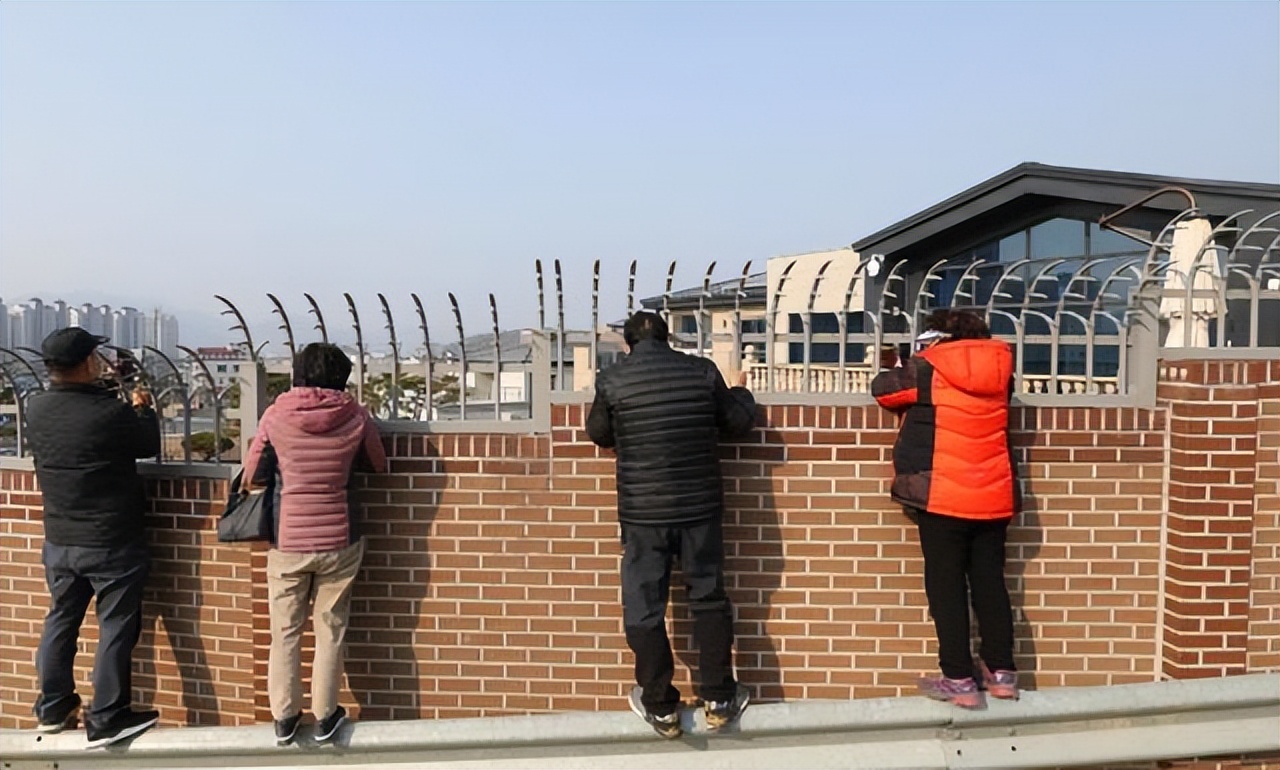 70歲樸槿惠近況不錯，如今安享晚年吃飯香，已住進25億養老房子